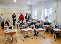 16__agata_kornhauser_duda_gimnazium_szymona_konarskiego_litwa_211019_gja_0316.jpg