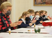 11__agata_kornhauser_duda_kotyliony_szkola_jozefow__211109_gja_9305.jpg