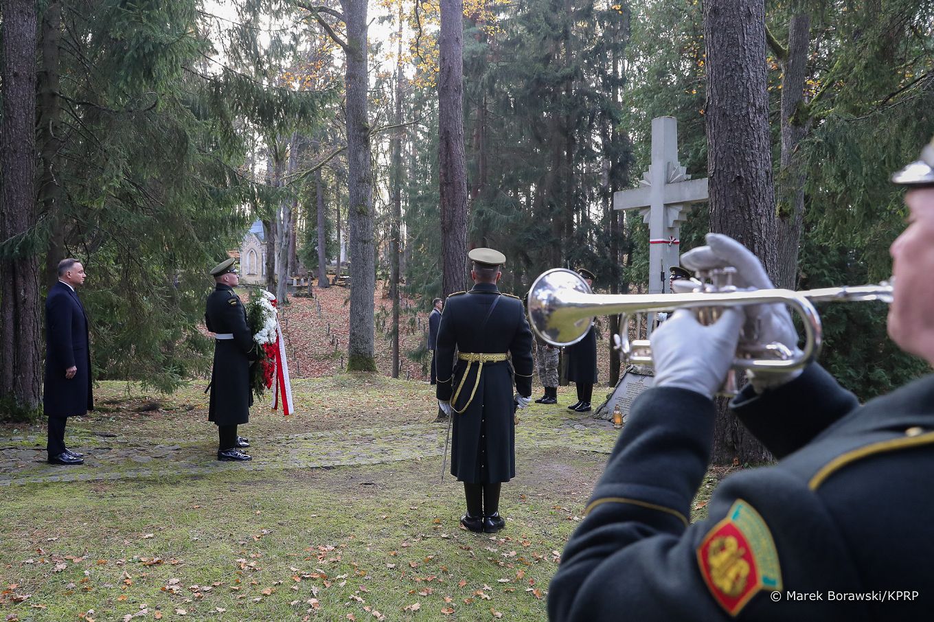 dwnld018_31__andrzej_duda_pomnik_poleglych_litwa_211019_mbo12057.jpg