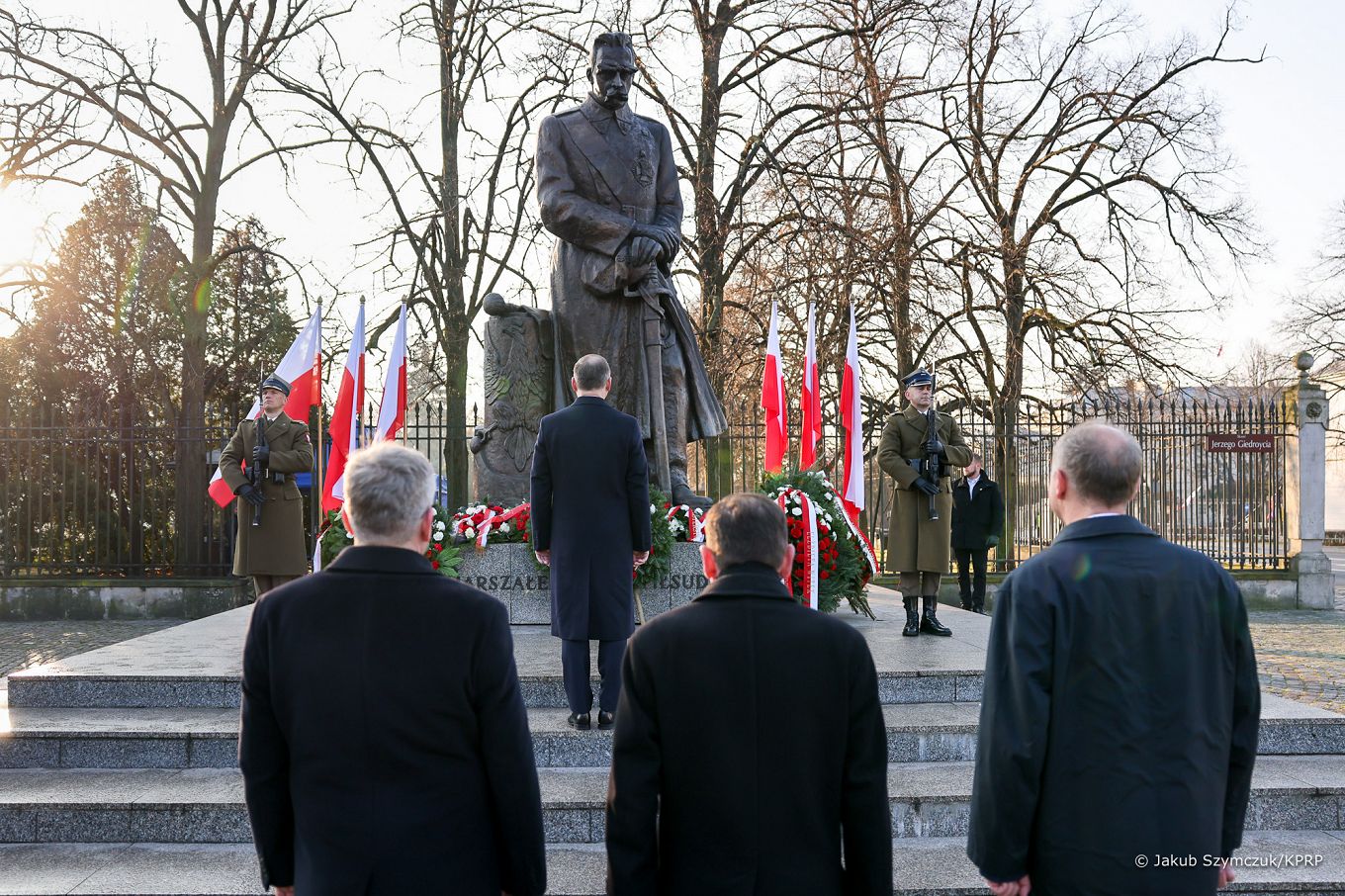 002_07__Andrzej_Duda_Swieto_Niepodleglosci_pominiki_Ojcow_Niepodleglosci_211111_JS__7965.jpg