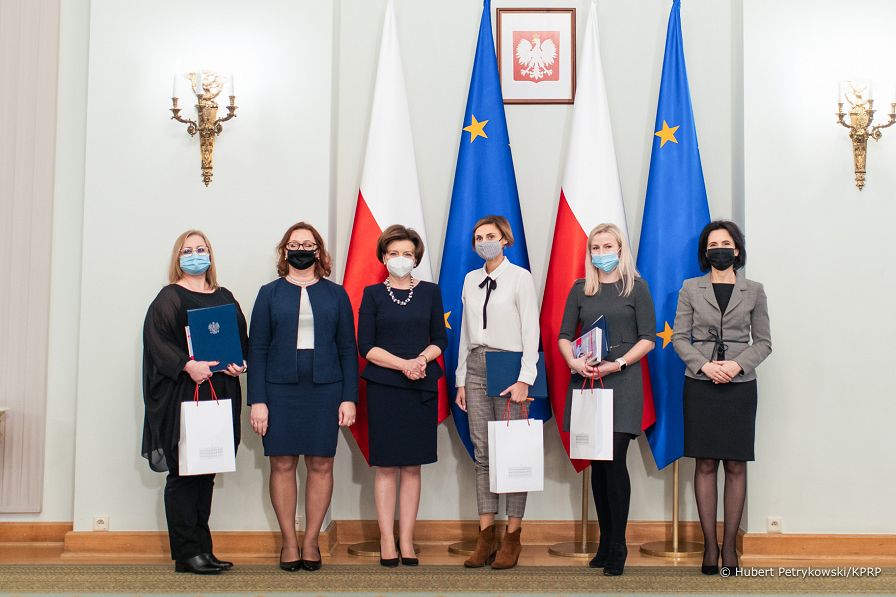 11__Bogna_Janke_nagrody_w_zakresie_pomocy_spolecznej_211118_Wreczenie-nagród-MRiPS-PałacPrezydencki-70.jpg