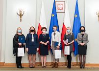 11__Bogna_Janke_nagrody_w_zakresie_pomocy_spolecznej_211118_Wreczenie-nagród-MRiPS-PałacPrezydencki-70.jpg