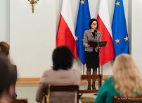 03__Bogna_Janke_nagrody_w_zakresie_pomocy_spolecznej_211118_Wreczenie-nagród-MRiPS-PałacPrezydencki-6.jpg