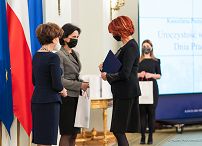 09__Bogna_Janke_nagrody_w_zakresie_pomocy_spolecznej_211118_Wreczenie-nagród-MRiPS-PałacPrezydencki-48.jpg