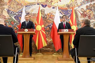 22__Andrzej_Duda_konferencja_prasowa_Macedonia_211119_MBO12305.jpg