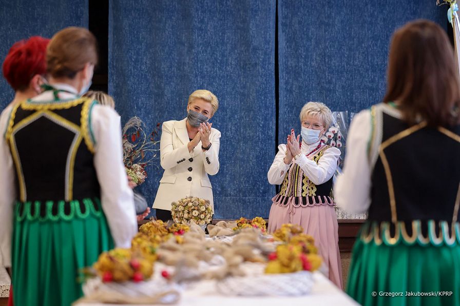 o1121740623.jpg