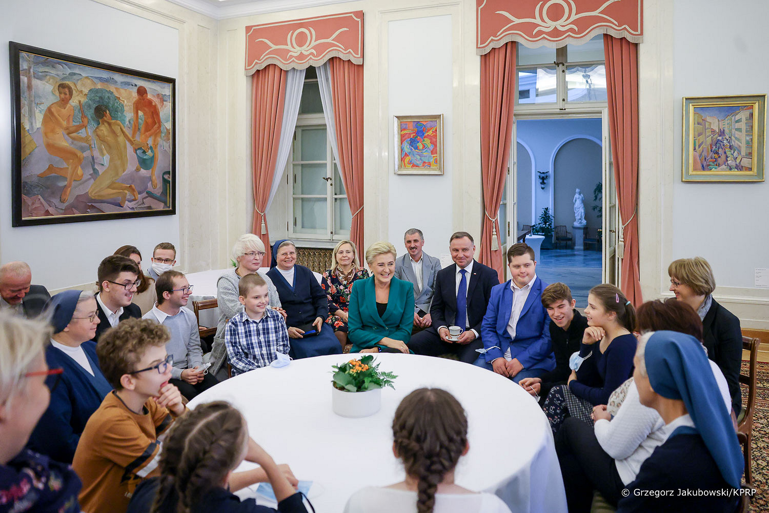 Podopieczni Specjalnego Ośrodka w Łbiskach z wizytą w Pałacu - zdjęcie w treści artykułu nr 2