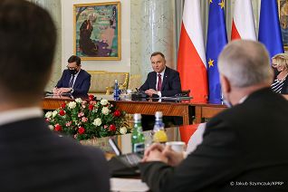 04__Andrzej_Duda_spotkanie_eksperckie_dt_zdrowia_20211201_JSZ_0807.jpg