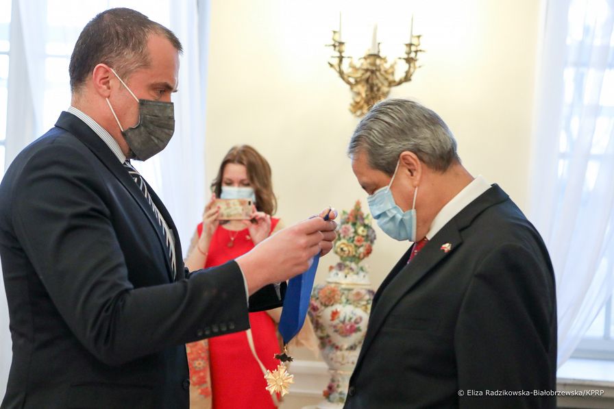 02__Jakub_Kumoch_odznaczenie_ALEJANDRO_NEGRÍN_MUNOZ_20211201_ERB52770.jpg