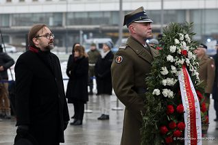 09__Pawel_Szrot_80_rocznica_wojny_o_Tobruk_20211210_PK022768.jpg