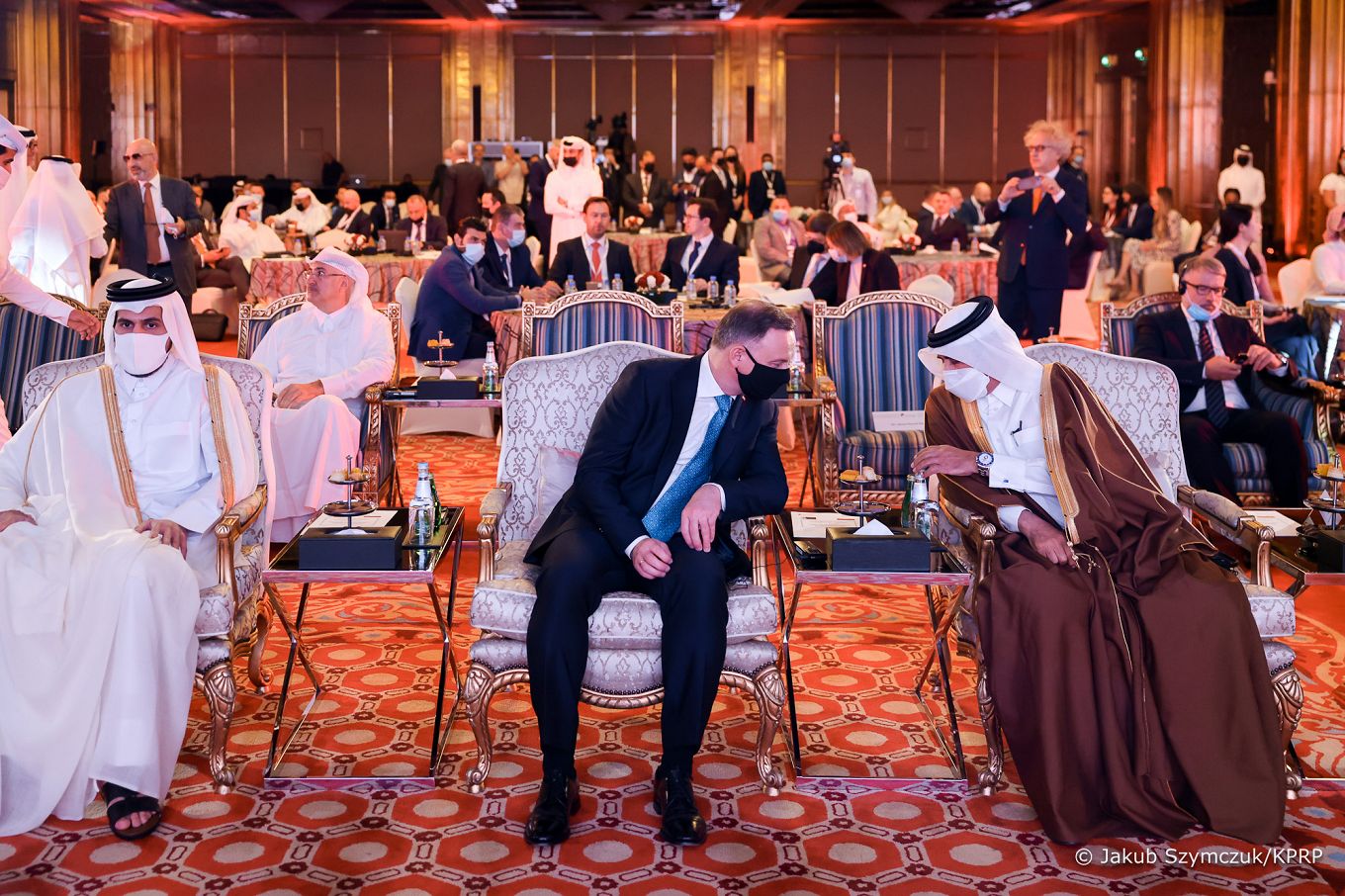 022_17__Andrzej_Duda_okragly_stol_gospodarczy_Katar_20211205_JS__3111.jpg