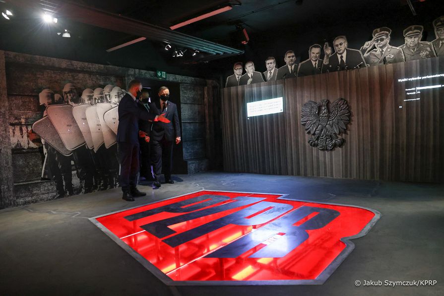 25__Andrzej_Duda_Kopalnia_Wujek_Katowice_20211216_JS__5608.jpg