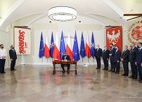 002_Andrzej_Duda_ustawa_igrzyska_europejskie_2023_20211217_MBO11152.jpg
