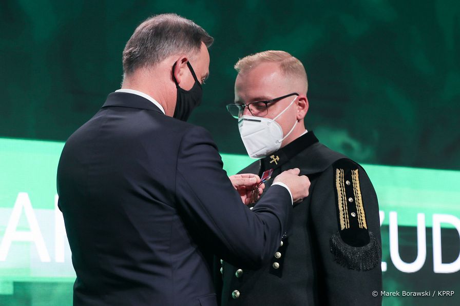 009_Andrzej_Duda_Barborka_PGNiG_20211202_MBO29763.jpg