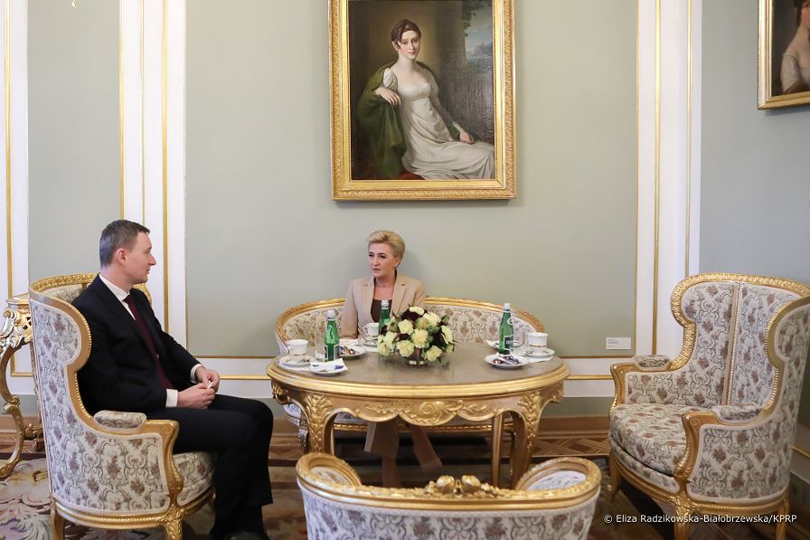 03__Agata_Kornhauser_Duda_Ambasador_Artur_Pollok_20211202_ERB52876.jpg