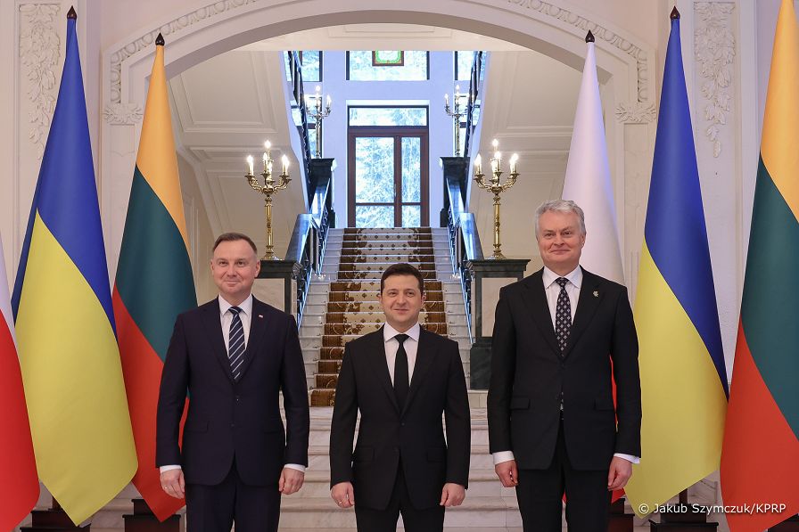 14__Andrzej_Duda_wieniec_miejsce_pamieci_Iwano_Frankowsk_20211220_JS__6405.jpg