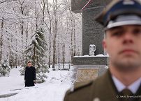 08__Andrzej_Duda_wieniec_miejsce_pamieci_Iwano_Frankowsk_20211220_JS__6191_2.jpg