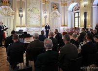 10__Piotr_Cwik_Min. P. Ćwik_otwarcie_ekspozycji_Pokoje_Prezydentow_IIRP_20211221_PK015780.jpg