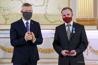 04__Piotr_Cwik_Min. P. Ćwik_otwarcie_ekspozycji_Pokoje_Prezydentow_IIRP_20211221_PK015693.jpg
