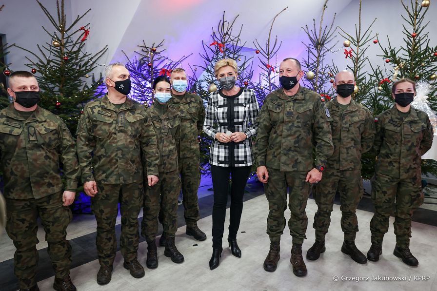 031_Para_Prezydencka_Koden_sluzby_mundurowe_20211221_GJA_4619.jpg