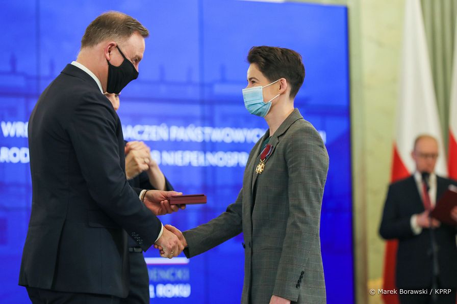 004_Para_Prezydencka_odznaczenia_niepelnosprawni_20211203_MBO29970.jpg