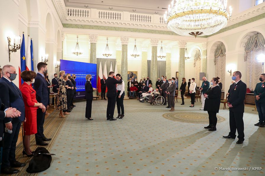 014_Para_Prezydencka_odznaczenia_niepelnosprawni_20211203_MBO15663.jpg