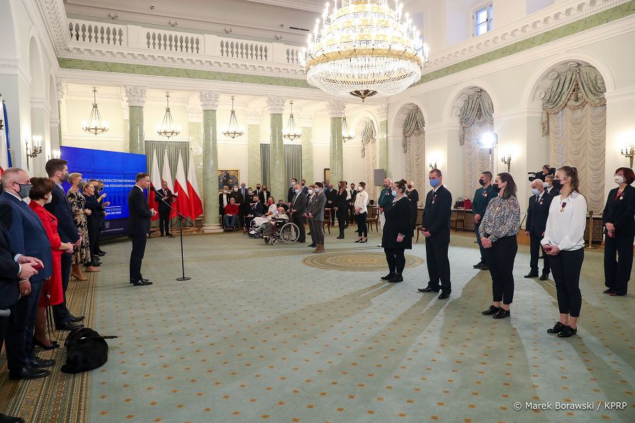 020_Para_Prezydencka_odznaczenia_niepelnosprawni_20211203_MBO15686.jpg