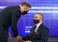 011_Para_Prezydencka_odznaczenia_niepelnosprawni_20211203_MBO20209.jpg