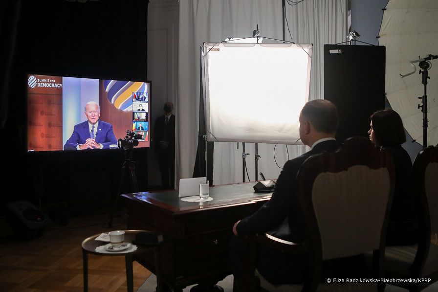 11__Andrzej_Duda_Swiatłana_Cichanouska_Szczyt_dla_Demokracji_20211209_ERB53542.jpg