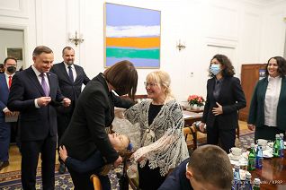 003_Andrzej_Duda_Cichanouska_rodziny_bialoruskie_20211209_MBO17159.jpg