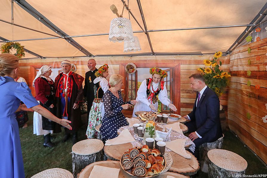 1703322982.jpg