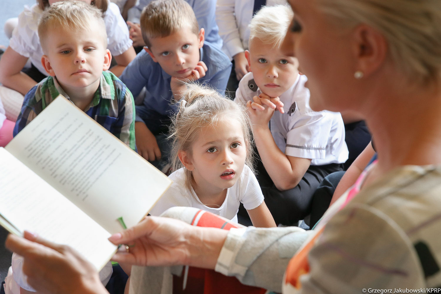 Pierwsza Dama czyta przedszkolakom - zdjęcie w treści artykułu nr 2