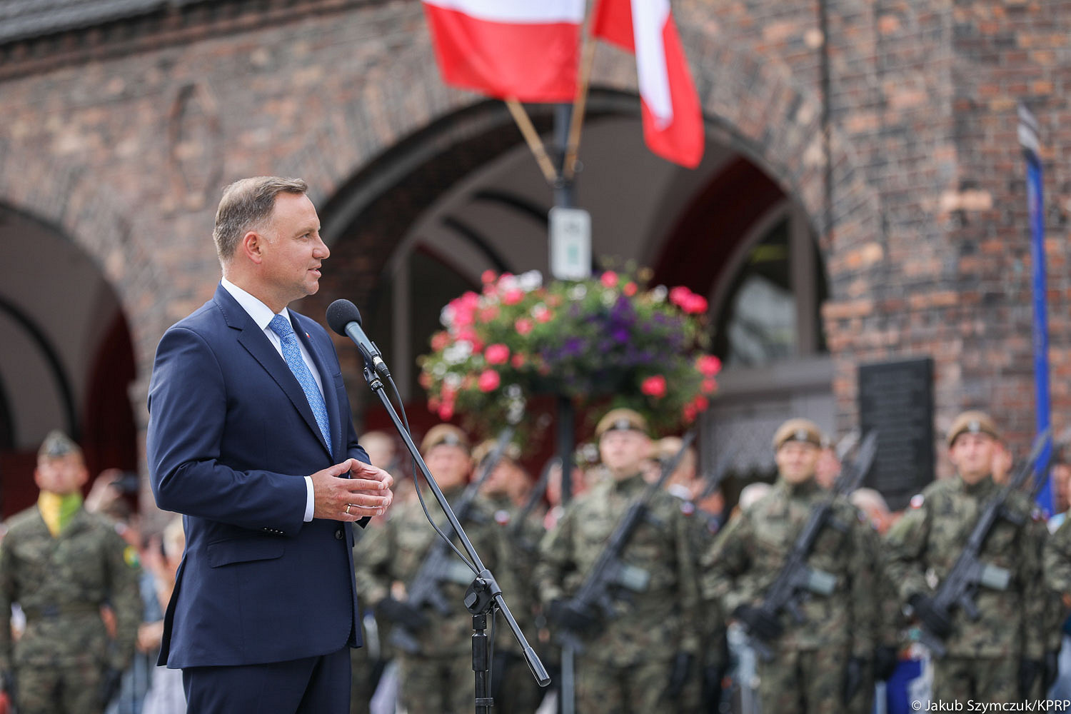 Wystąpienie podczas apelu w 13. Śląskiej Brygadzie Obrony Terytorialnej - zdjęcie w treści artykułu