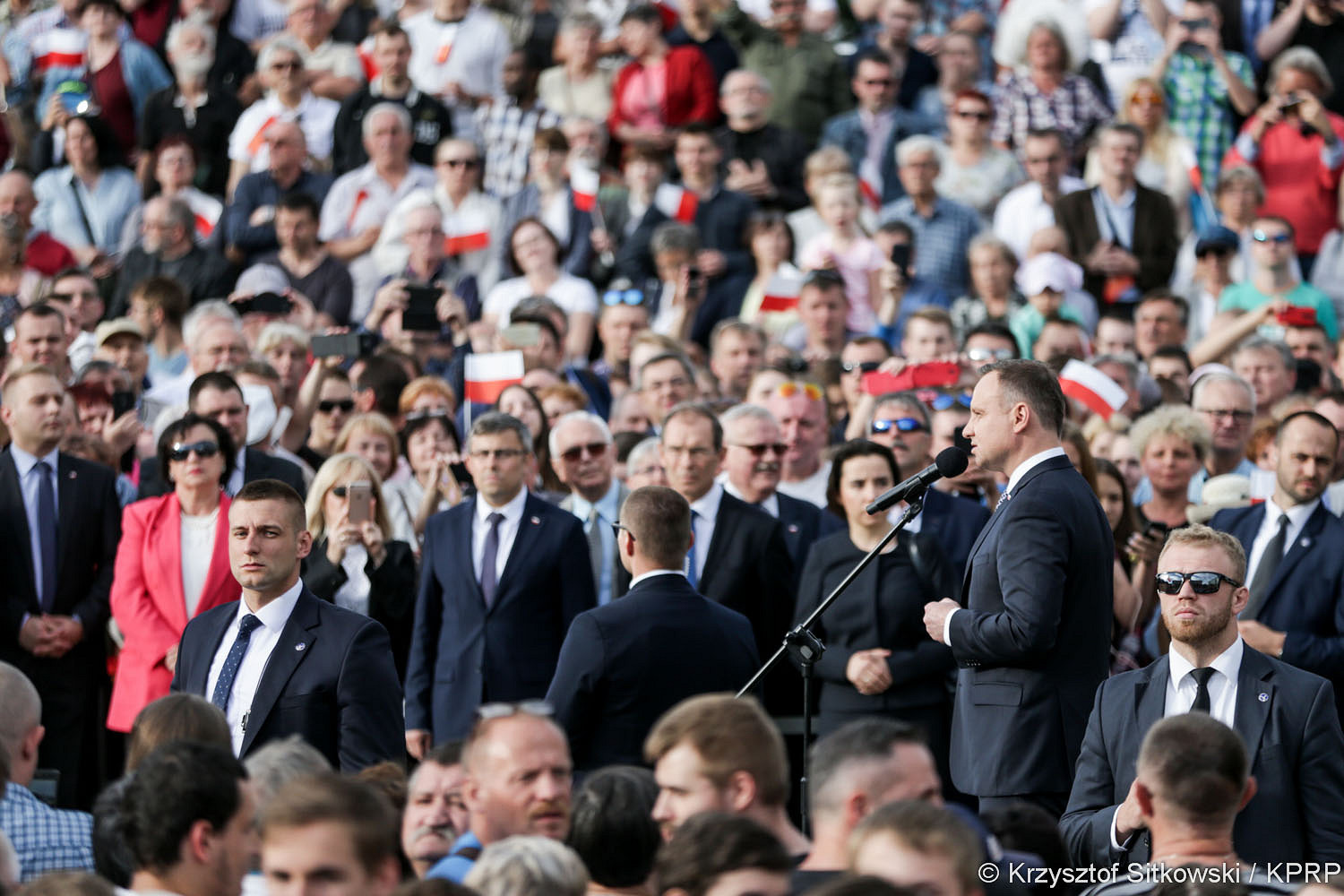 Prezydent: Potrzebujemy jeszcze lepszej konstytucji - zdjęcie w treści artykułu nr 1