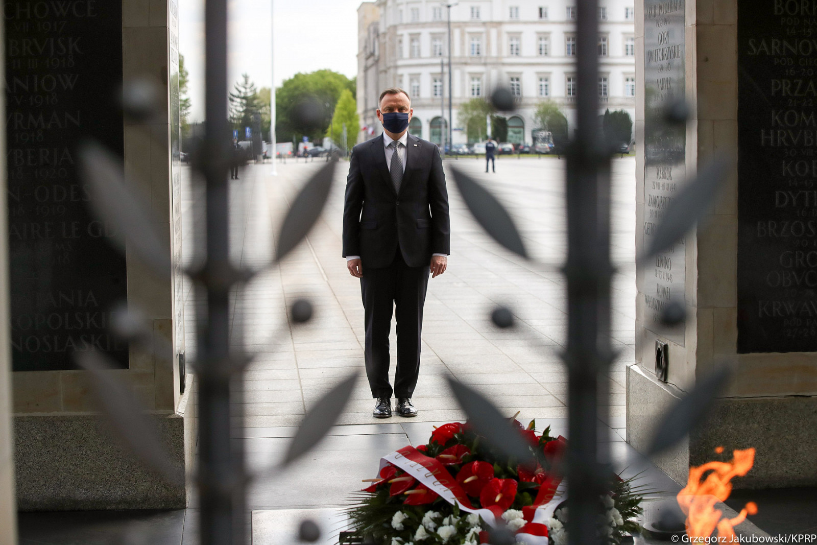 Prezydent: 75-lecie zakończenia II wojny światowej to słodko-gorzka rocznica - zdjęcie w treści artykułu nr 2