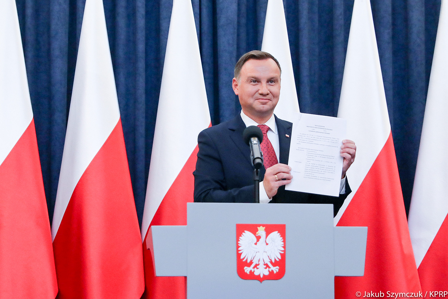 Prezydent przedstawił pytania referendalne - zdjęcie w treści artykułu