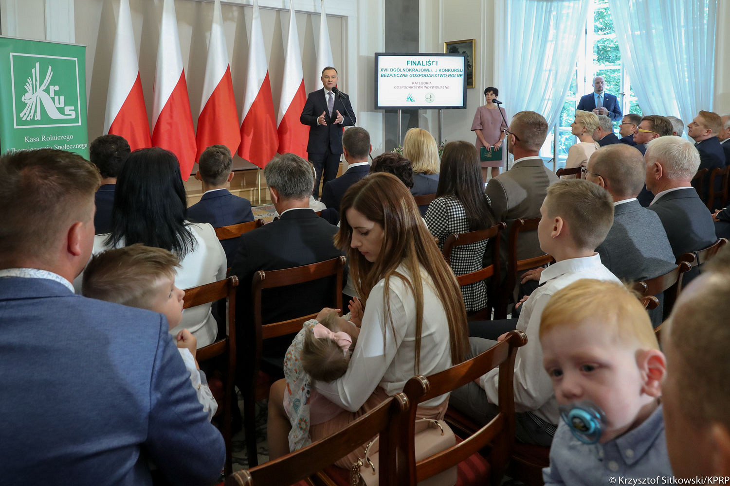 Prezydent: Polska wieś staje się wizytówką Rzeczypospolitej - zdjęcie w treści artykułu