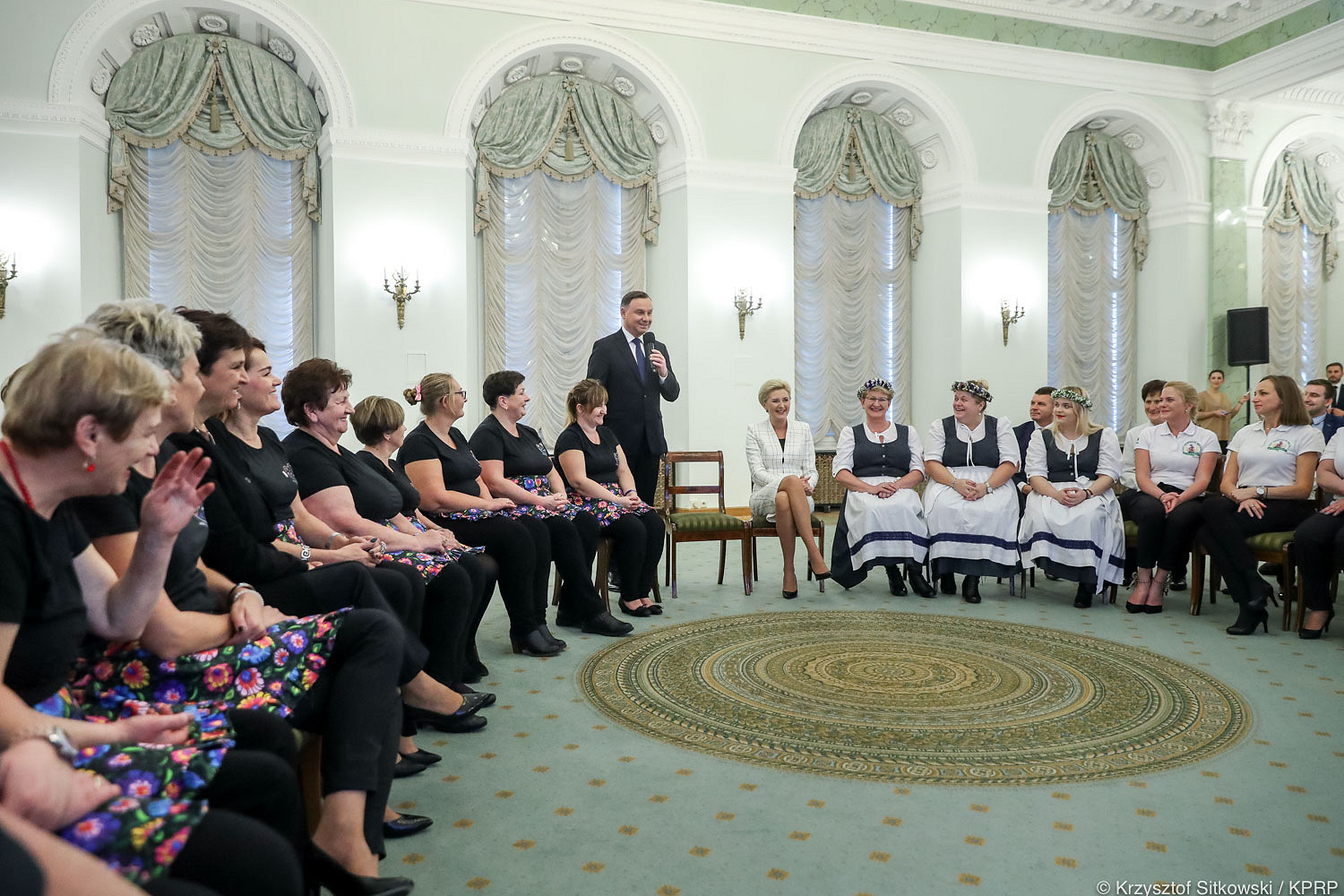Spotkanie Pary Prezydenckiej z laureatami konkursu „Bitwa Regionów” - zdjęcie w treści artykułu