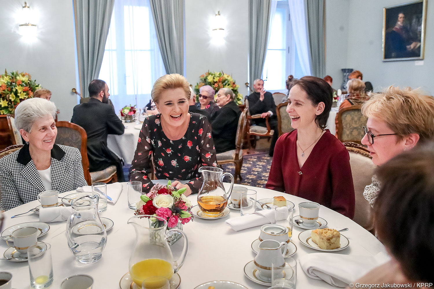 Seniorzy mieszkający w Brańszczyku z wizytą u Pierwszej Damy - zdjęcie w treści artykułu