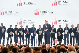 10_andrzej_duda_kongres590_nagrody_191007_ks2_5255.jpg