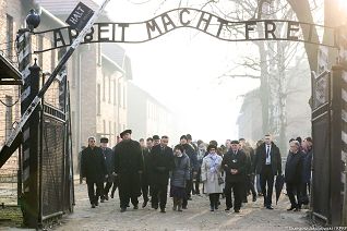 13_andrzej_duda_auschwitz_20200127_gjb_8493.jpg