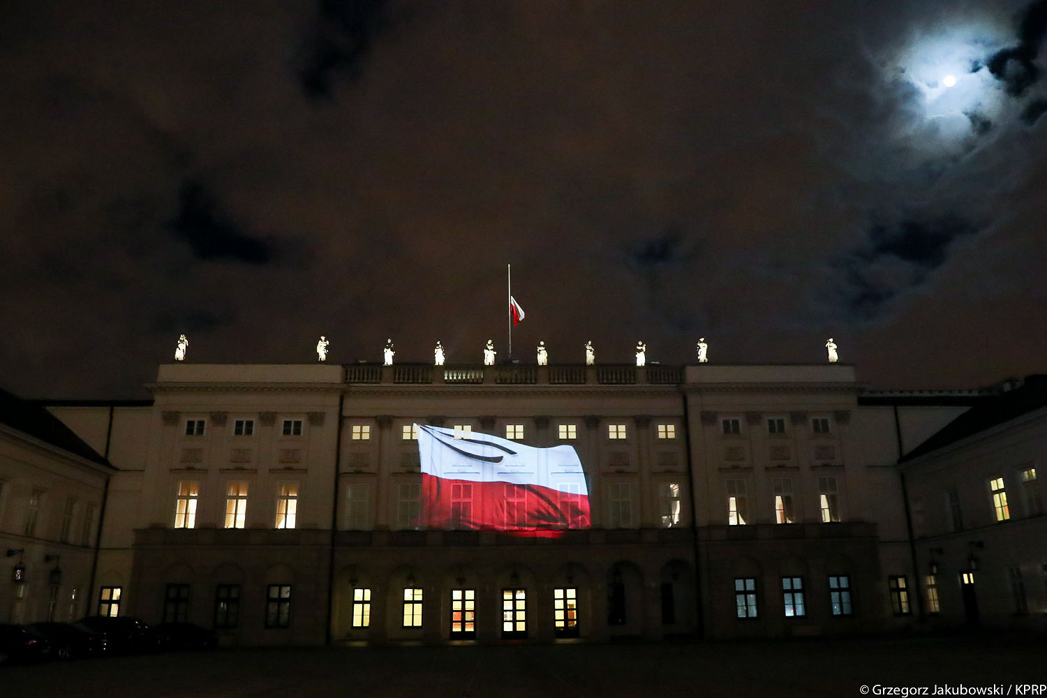 Żałoba narodowa po śmierci Prezydenta Gdańska [PL/ENG] - zdjęcie w treści artykułu nr 1