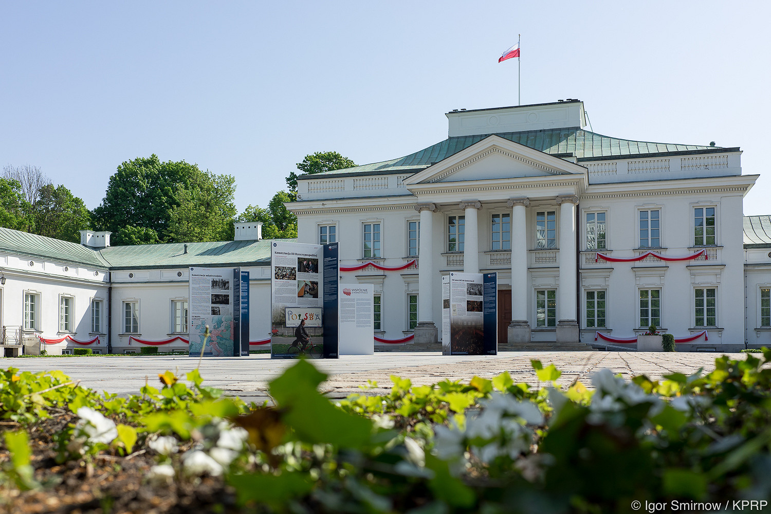 Zwiedzanie Belwederu z okazji Święta Narodowego 3 Maja - zdjęcie w treści artykułu