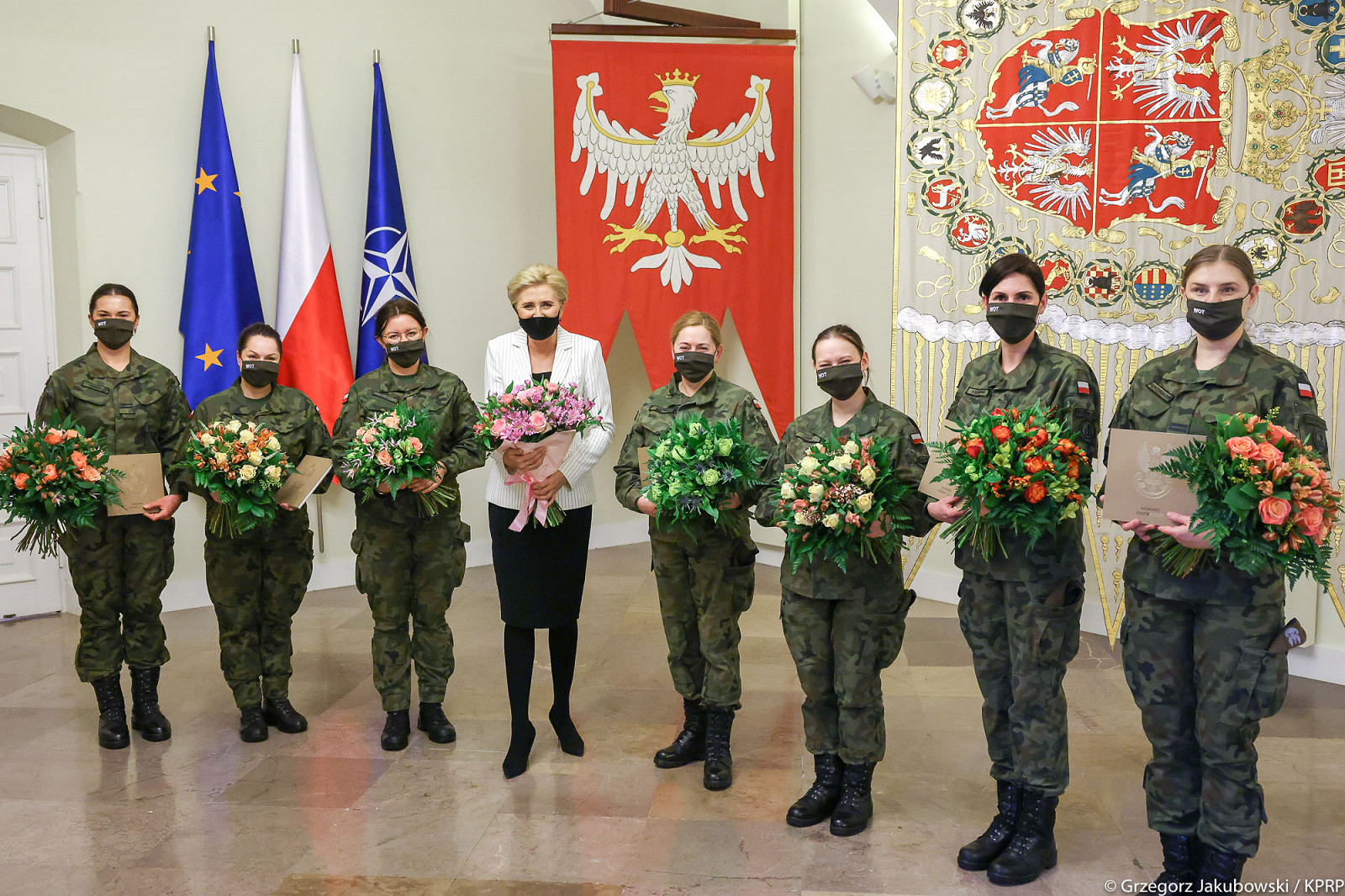 Spotkanie Małżonki Prezydenta z kobietami pełniącymi służbę w WOT - zdjęcie w treści artykułu nr 5