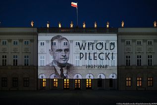 02_iluminacja_witold_pilecki_20210513_erb54940_.jpg
