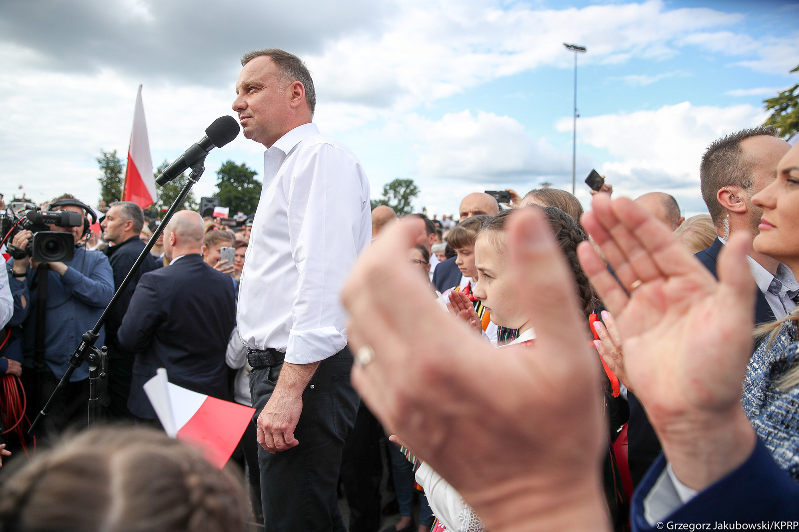 Prezydent: Zagłosowało na mnie ponad 10 milionów rodaków. Bardzo za to dziękuję. - zdjęcie w treści artykułu nr 3