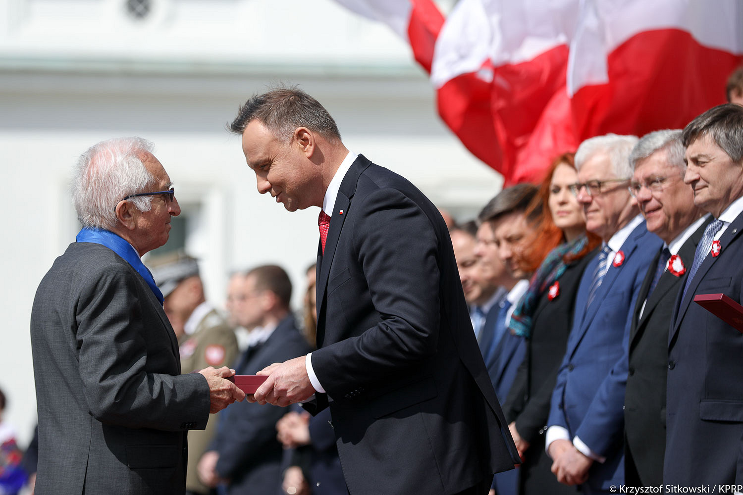 Odznaczenia dla zasłużonych w działalności na rzecz środowisk polonijnych - zdjęcie w treści artykułu nr 1