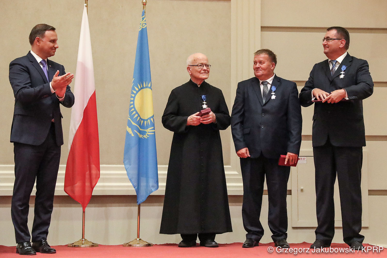 Prezydent do Polaków w Kazachstanie: Żyjecie na ziemi, która jest wam życzliwa - zdjęcie w treści artykułu