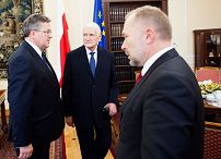 02kprp_20111108_wg_032.jpg