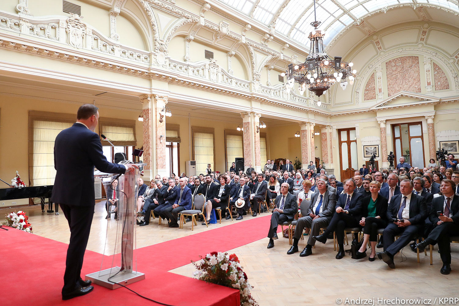Prezydent: Jestem rzecznikiem członkostwa Gruzji w NATO PL/ENG - zdjęcie w treści artykułu nr 15